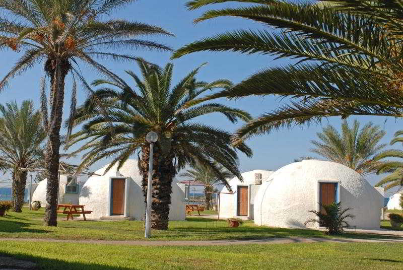 Shaar Hagolan Kibbutz Country Lodging Экстерьер фото