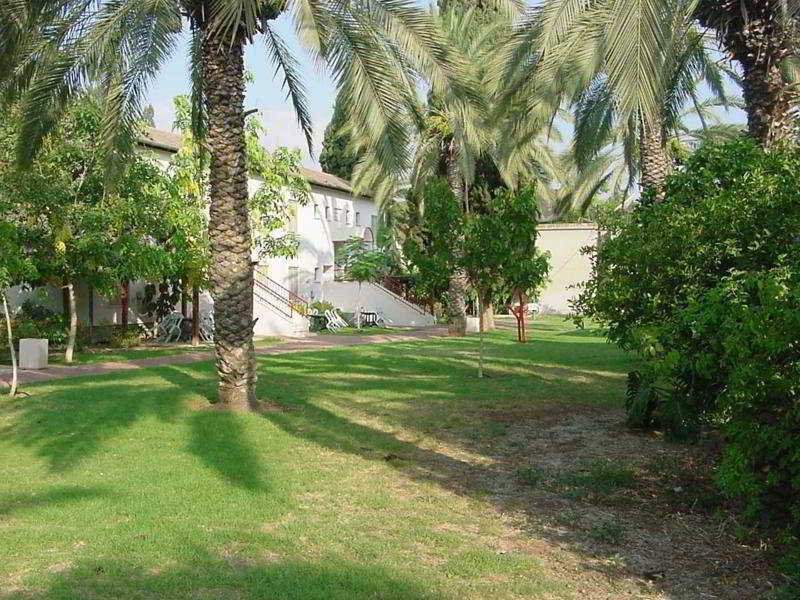Shaar Hagolan Kibbutz Country Lodging Экстерьер фото